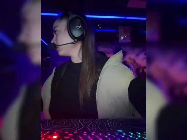 -LiaDark- on BongaCams