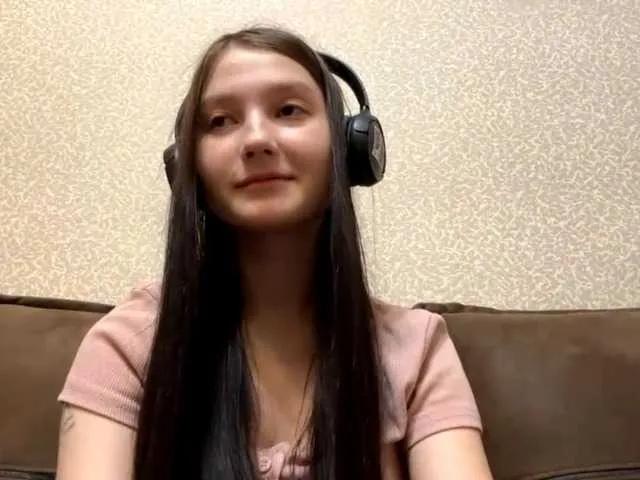 AideLandaker on BongaCams