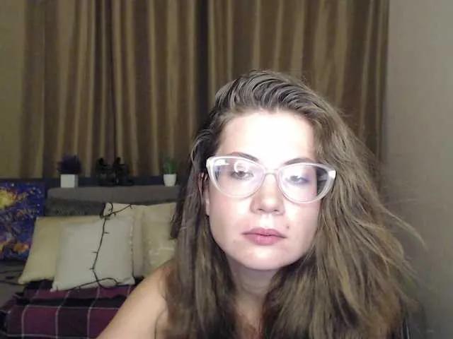 Aliciafolow009 on BongaCams