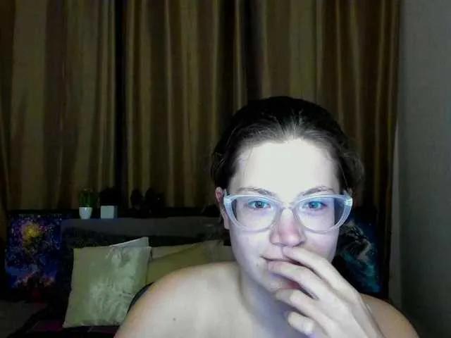 Aliciafolow009 on BongaCams