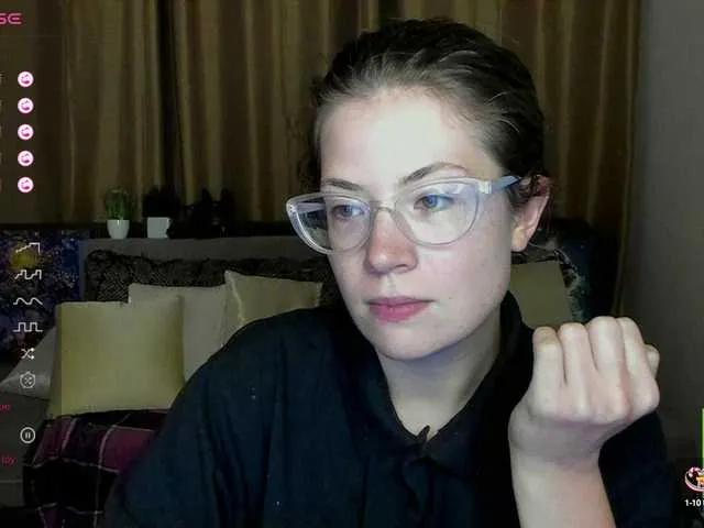 Aliciafolow009 on BongaCams