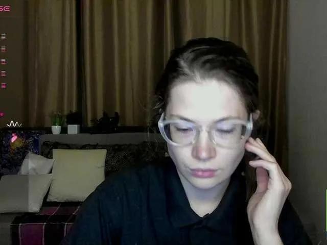 Aliciafolow009 on BongaCams