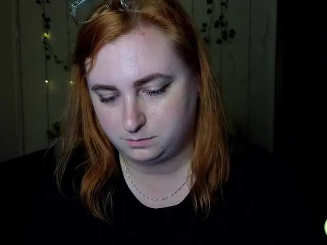 Aliciaredluv on BongaCams