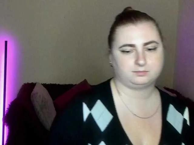 Aliciaredluv on BongaCams