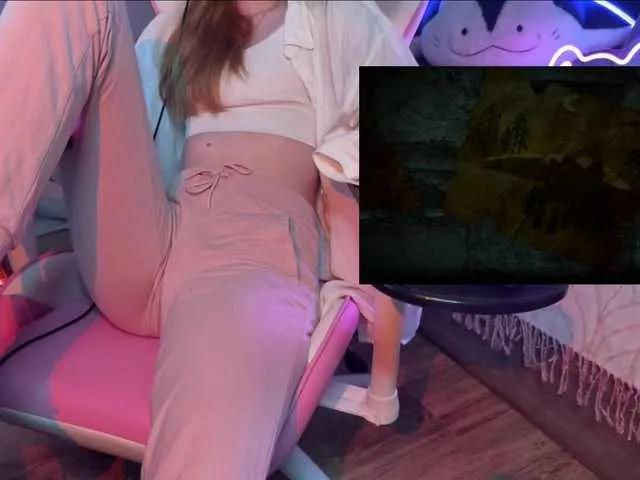 Alisa-Cheshirovna on BongaCams