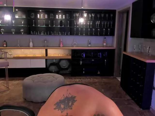 AllyJensen on BongaCams