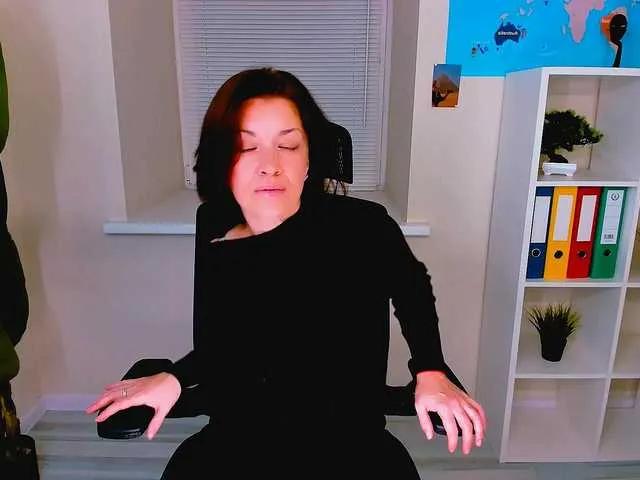 AnaMills on BongaCams