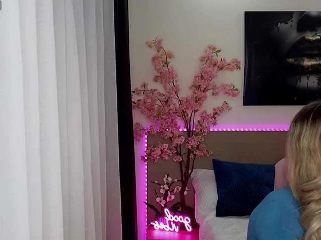 aneblondie on BongaCams