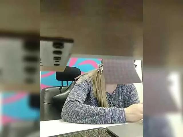 Angelinamik on BongaCams