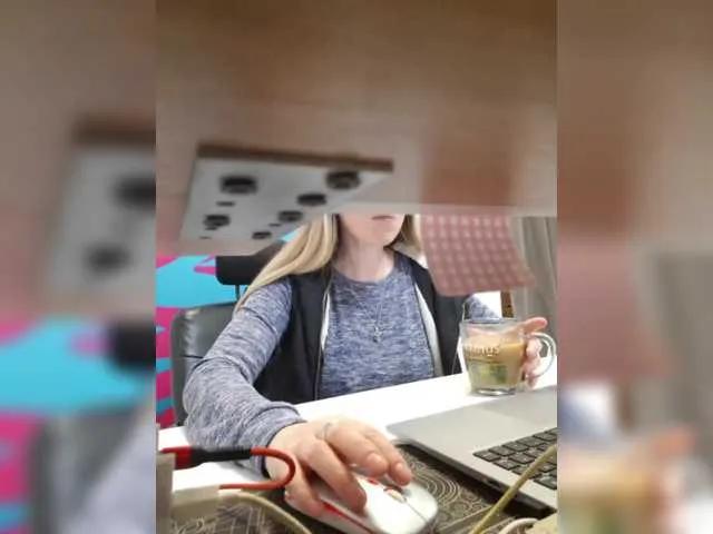 Angelinamik on BongaCams