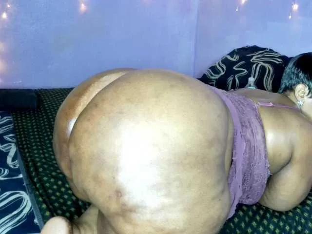 Big-Ass-Wilma — Polite horny guys and gals who likes big black booty