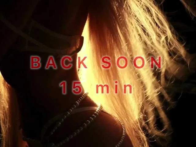 blondinochkaa on BongaCams