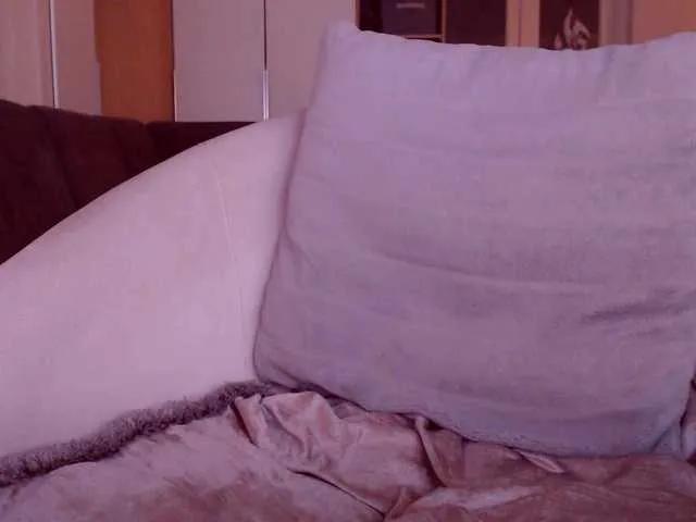 Camille18 on BongaCams