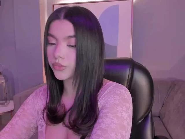 CandaseRussell — what really makes me horny is a men who know who to treat a woman, amability that really make me wet