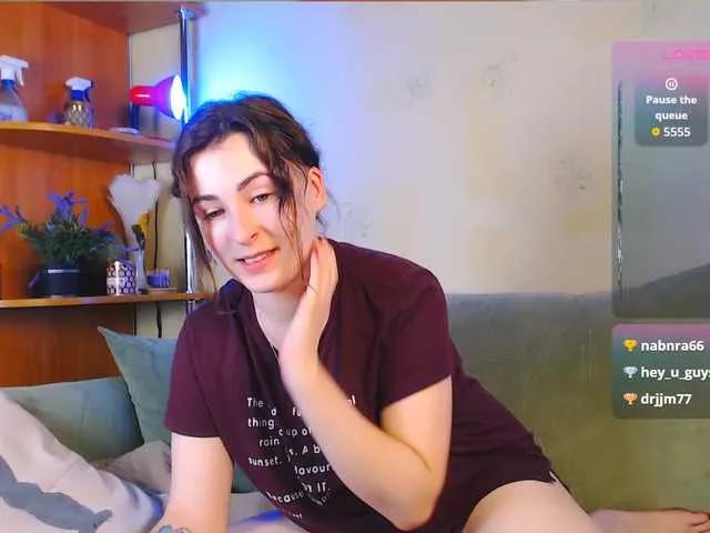 Caroline1995 on BongaCams