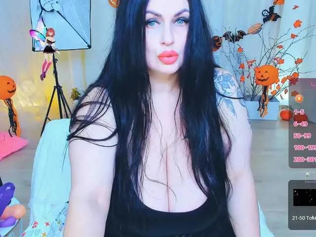 CharlinneSi on BongaCams