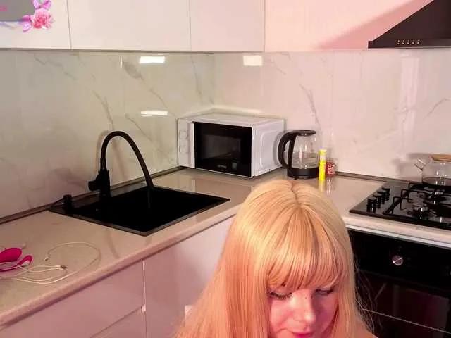 Charlotte-mitchelle on BongaCams