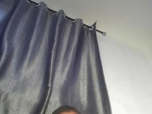 Creamyposh on BongaCams