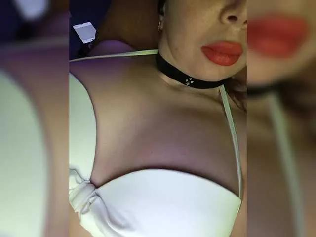 DakotaRose — Kisses, doggi