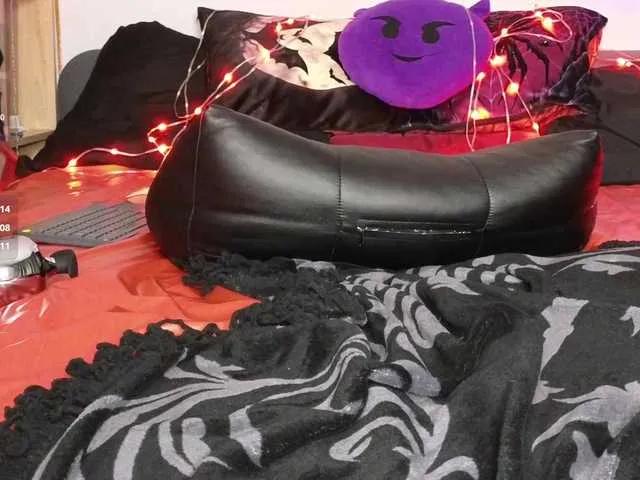 Devilsbride on BongaCams