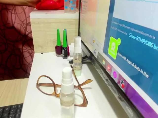 Esmeralda-Oik on BongaCams 