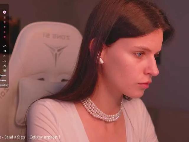 Eva-Ostin on BongaCams