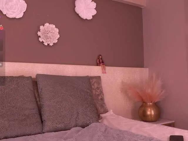 BongaCams EvaMoretti is Freechat EvaMoretti — I love fun, daring, sincere and talkative people, do you like to be daring? You are in the right place