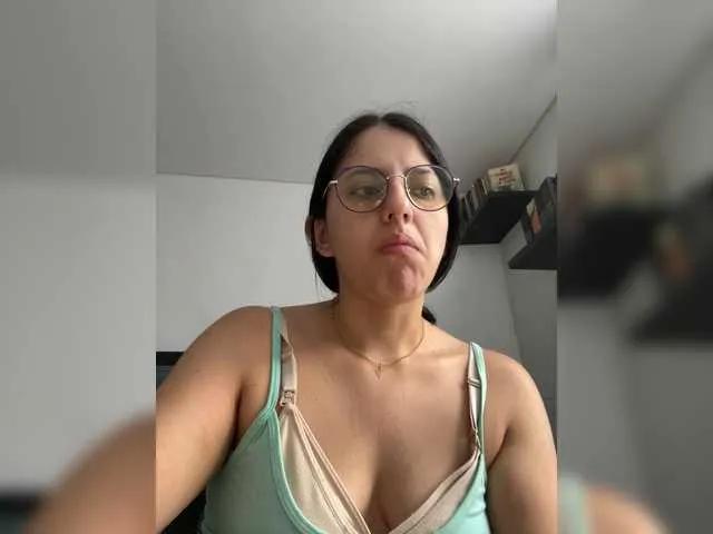 EvanShell1 on BongaCams