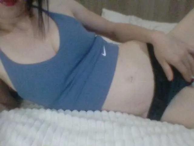 Evelynevasara1 on BongaCams