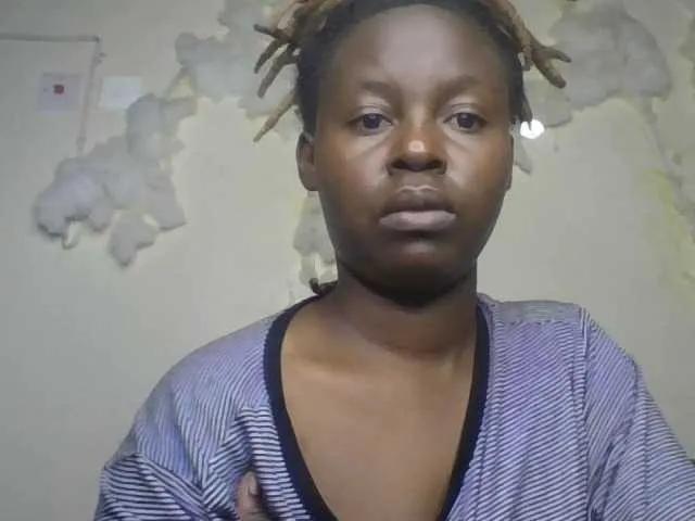 freakcurvy8 on BongaCams