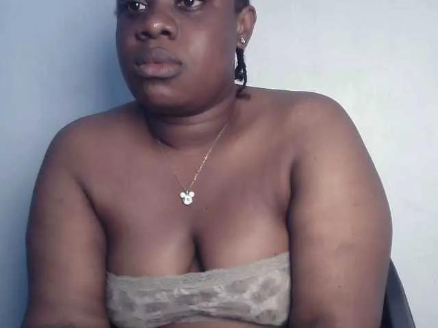 Freakyslut5 on BongaCams