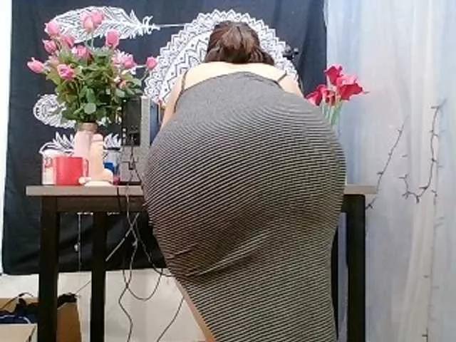 Hayneiko on BongaCams