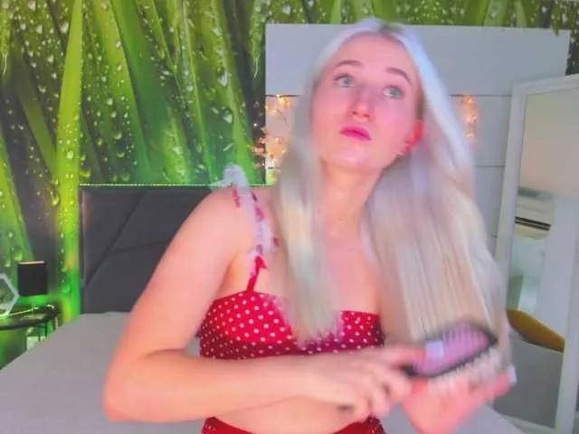 HollyTaillor on BongaCams 