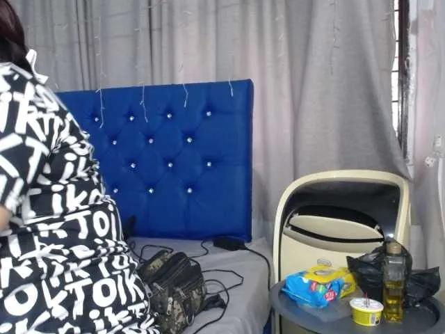 horny-cougar — Open-minded people willing to enjoy without taboos, I love to masturbate in c2c