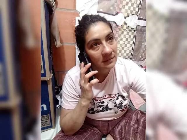 IMENET — Nothing turns me on more than a generous man with a naughty mind 