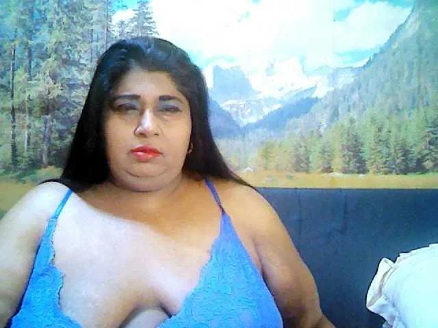 indianhoney on BongaCams 