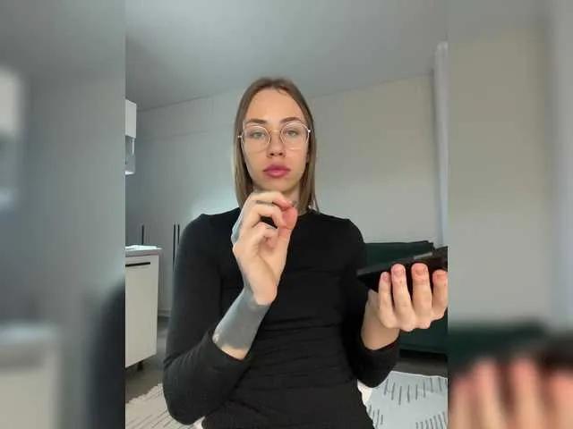 IRAONIC on BongaCams