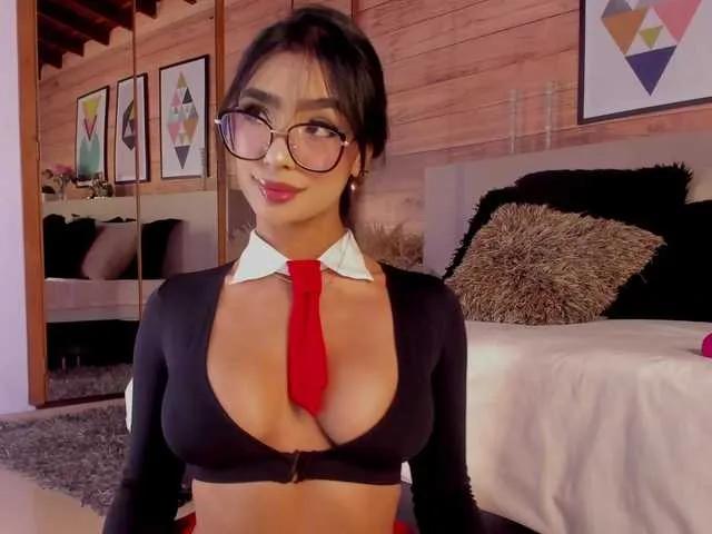 IzzyWild on BongaCams