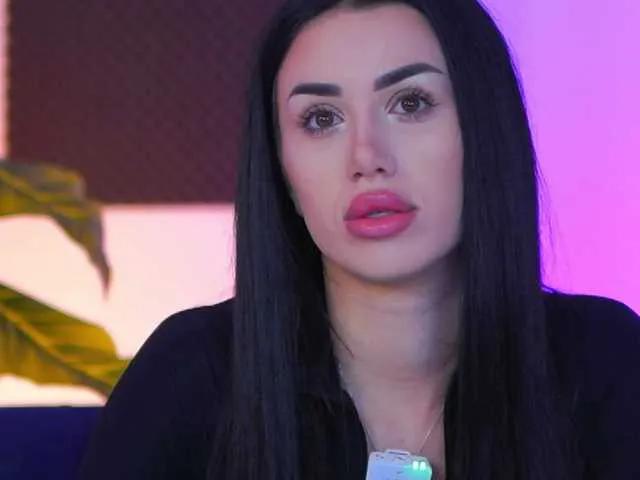 JennaDay — Confidence, generosity, vibrations, interactive c2c, and a lot more that you will discover in time