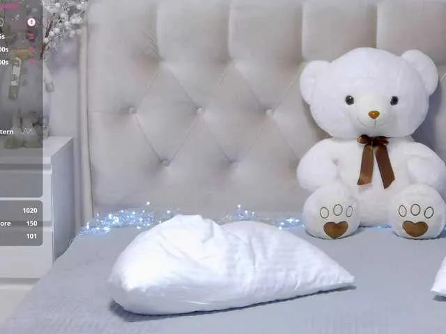 Lisa666-2 on BongaCams