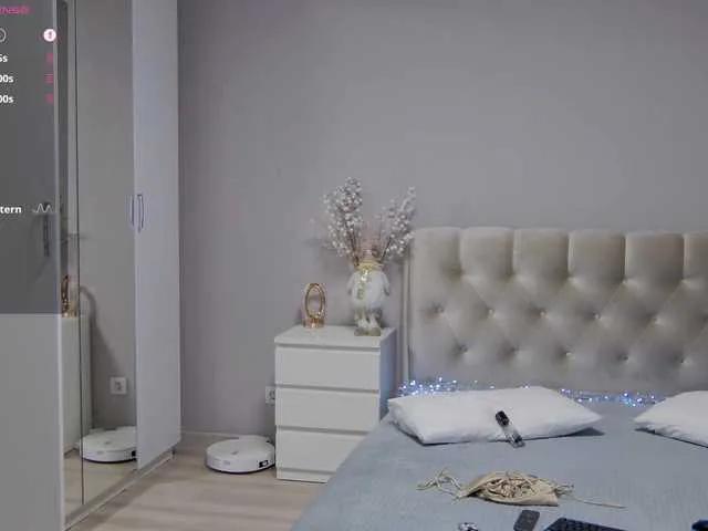 Lisa666-2 on BongaCams