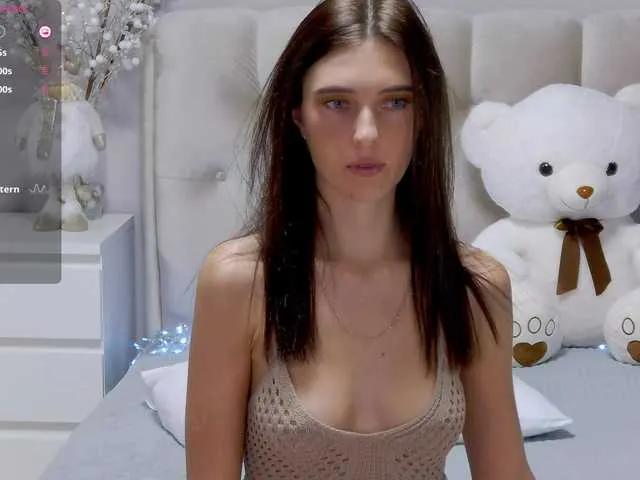 Lisa666-2 on BongaCams