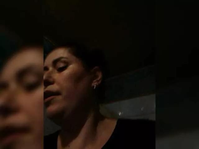 loriktwinss on BongaCams