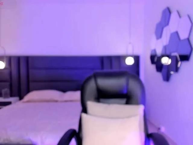 MaddyOwens on BongaCams