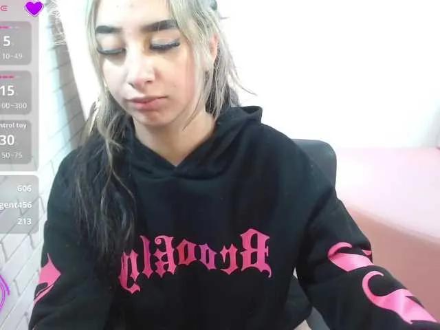 BongaCams Malory-tay is Freechat Malory-tay — Play with my Lovense toys