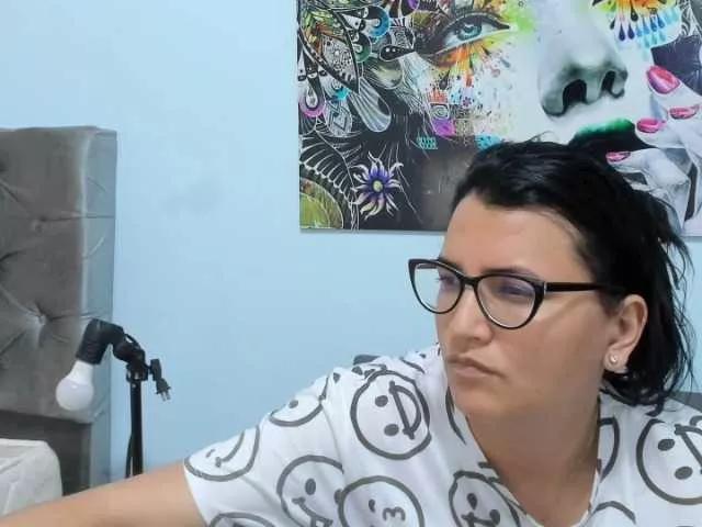 MARILYNG on BongaCams