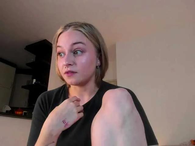 MiaMeowa on BongaCams