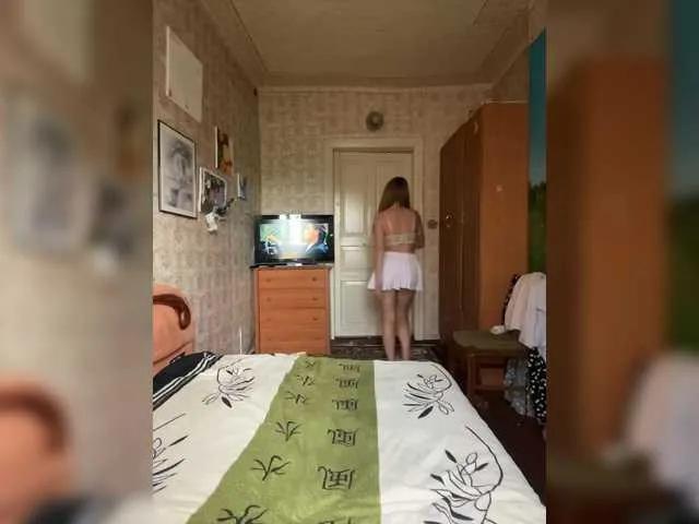 Milana22a on BongaCams