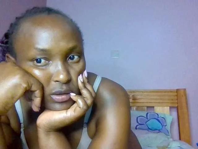 Naughtyliby on BongaCams