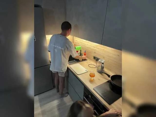 QueenKing on BongaCams